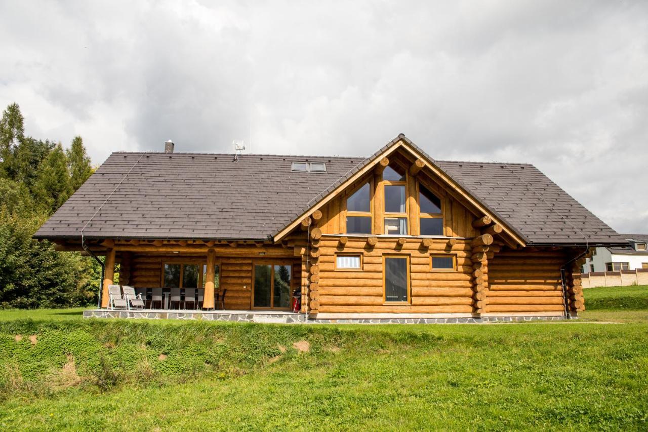 Luxusni Srub Az 24 Luzek - Sruby-Lipno Villa Frymburk Ngoại thất bức ảnh