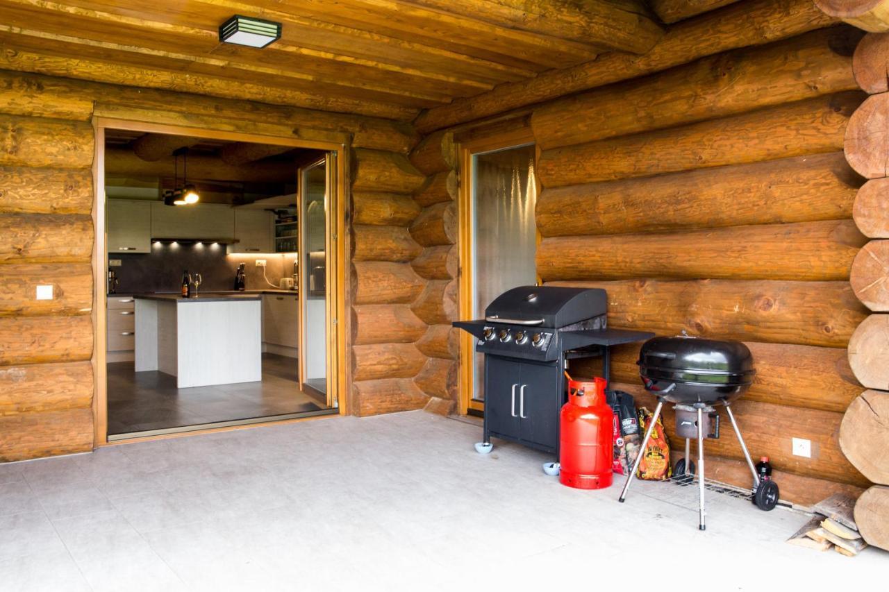 Luxusni Srub Az 24 Luzek - Sruby-Lipno Villa Frymburk Ngoại thất bức ảnh