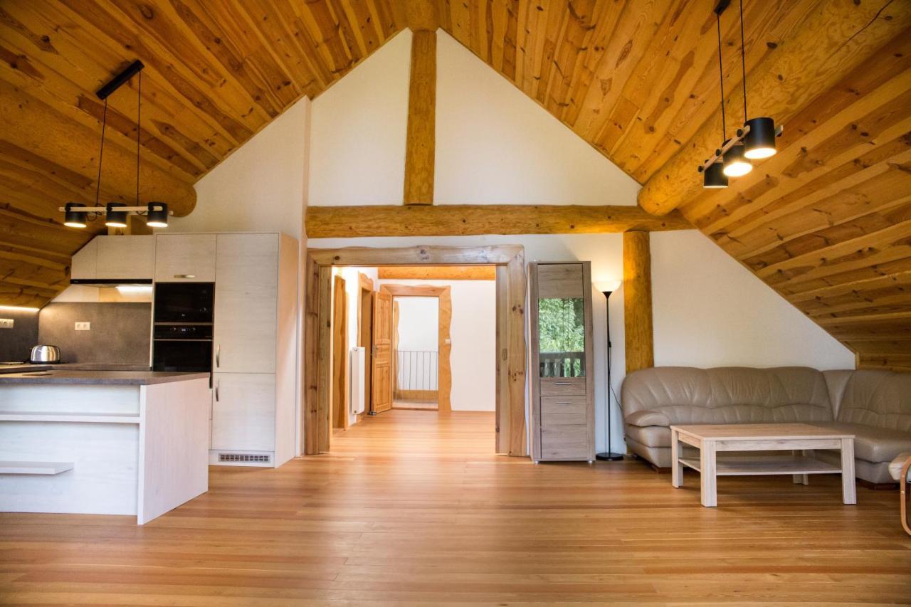 Luxusni Srub Az 24 Luzek - Sruby-Lipno Villa Frymburk Ngoại thất bức ảnh