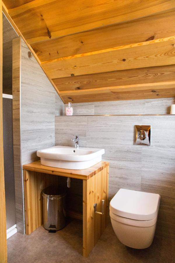 Luxusni Srub Az 24 Luzek - Sruby-Lipno Villa Frymburk Ngoại thất bức ảnh