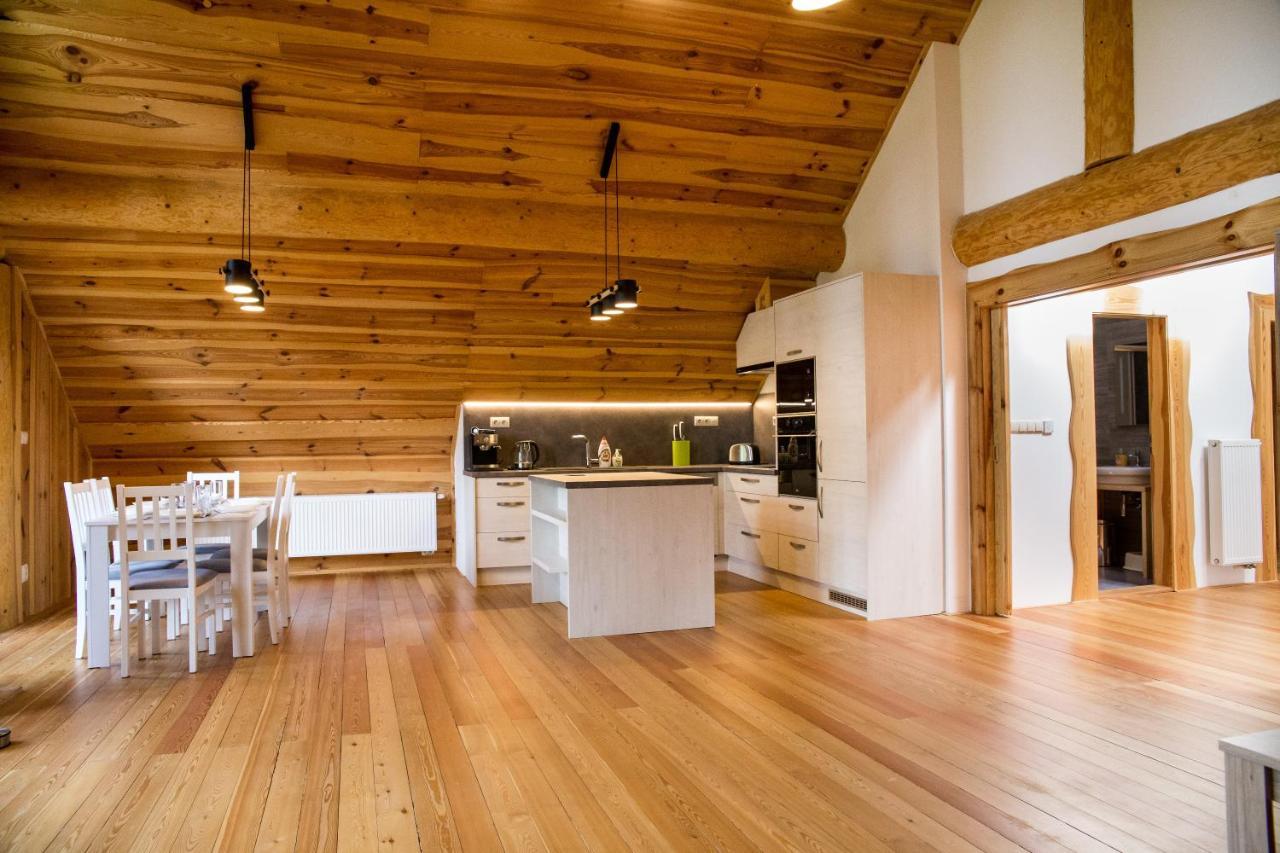 Luxusni Srub Az 24 Luzek - Sruby-Lipno Villa Frymburk Ngoại thất bức ảnh