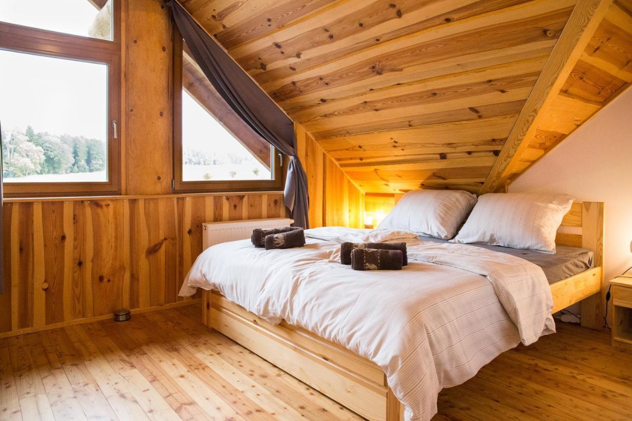 Luxusni Srub Az 24 Luzek - Sruby-Lipno Villa Frymburk Ngoại thất bức ảnh