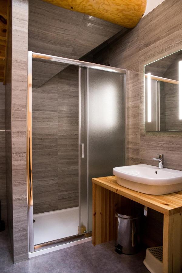 Luxusni Srub Az 24 Luzek - Sruby-Lipno Villa Frymburk Ngoại thất bức ảnh