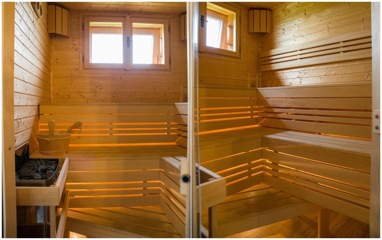 Luxusni Srub Az 24 Luzek - Sruby-Lipno Villa Frymburk Ngoại thất bức ảnh